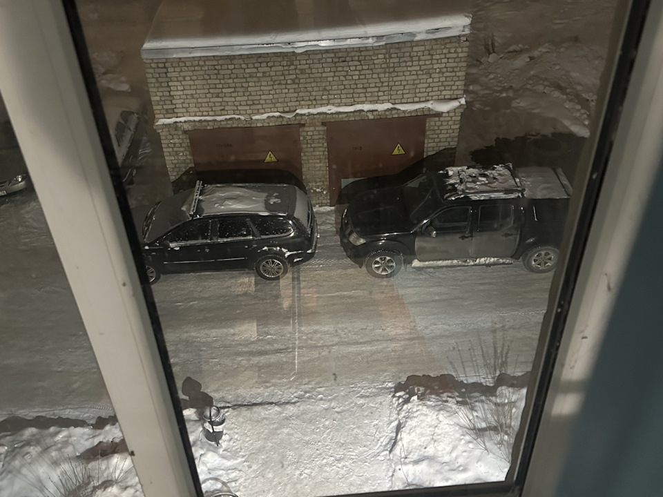 Официально — Nissan Navara (2G)