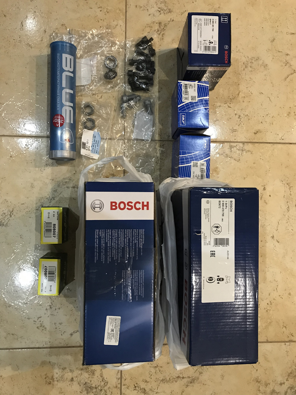 Фото в бортжурнале Audi A4 (B5). Запчасти на фото: 098647B759
