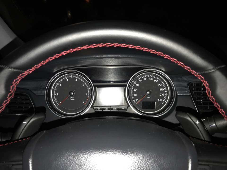 Фото в бортжурнале Peugeot 508 (1G)