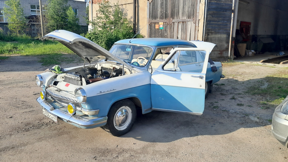 выкатился — ГАЗ 21