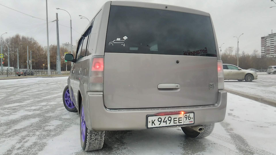 Фото в бортжурнале Toyota bB (1G)