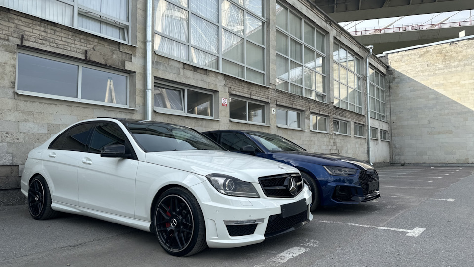 Mercedes-Benz C-Class ☆БЕЛОСНЕЖКА☆
