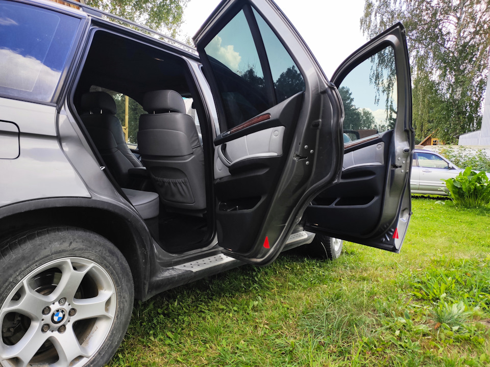 Фото в бортжурнале BMW X5 (E53)