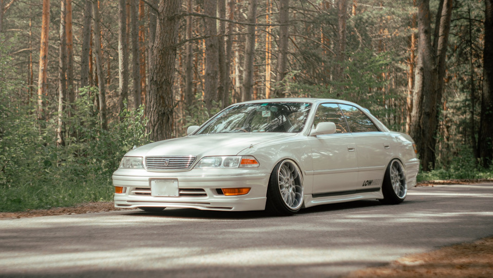 Фото в бортжурнале Toyota Mark II (100)