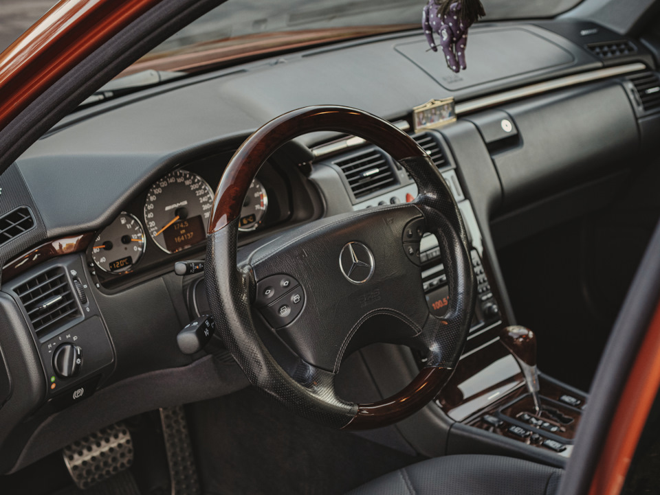 Фото в бортжурнале Mercedes-Benz E-Class (W210)