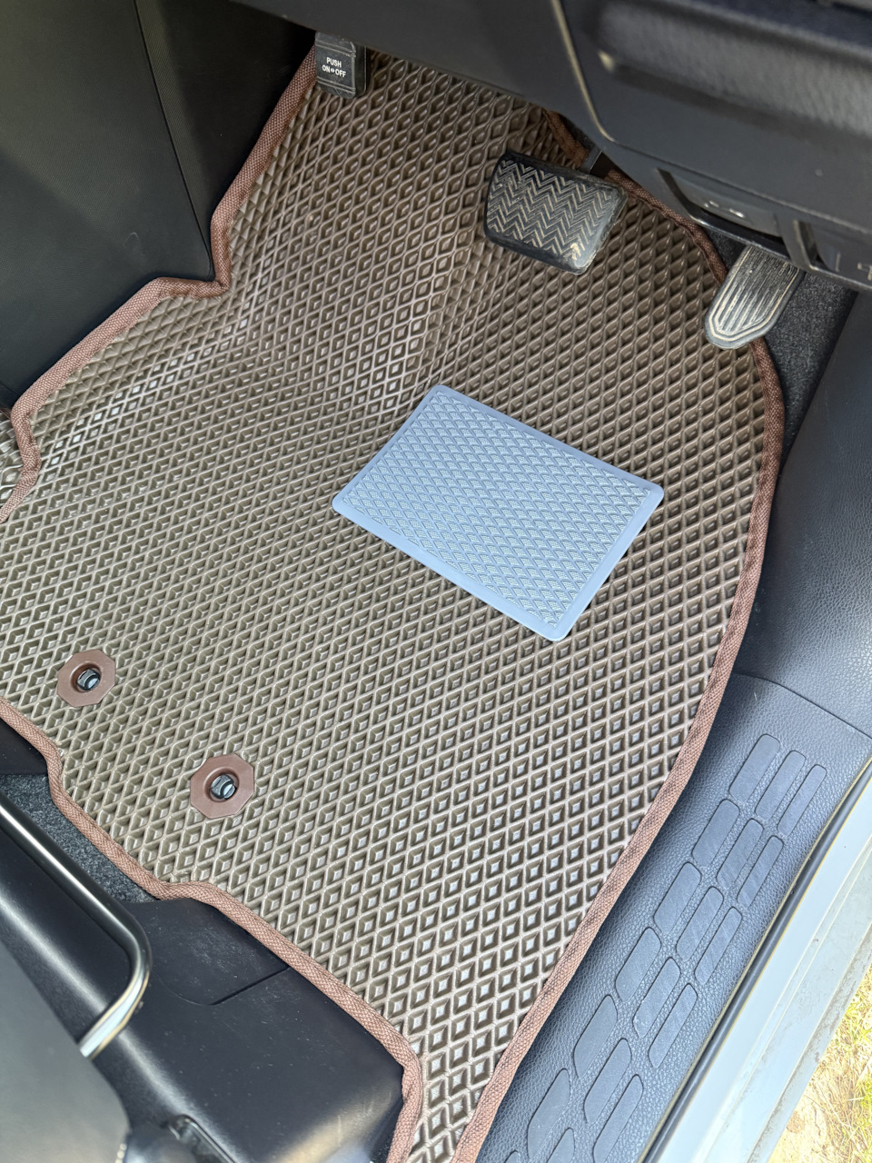 Photo from the logbook Toyota Esquire