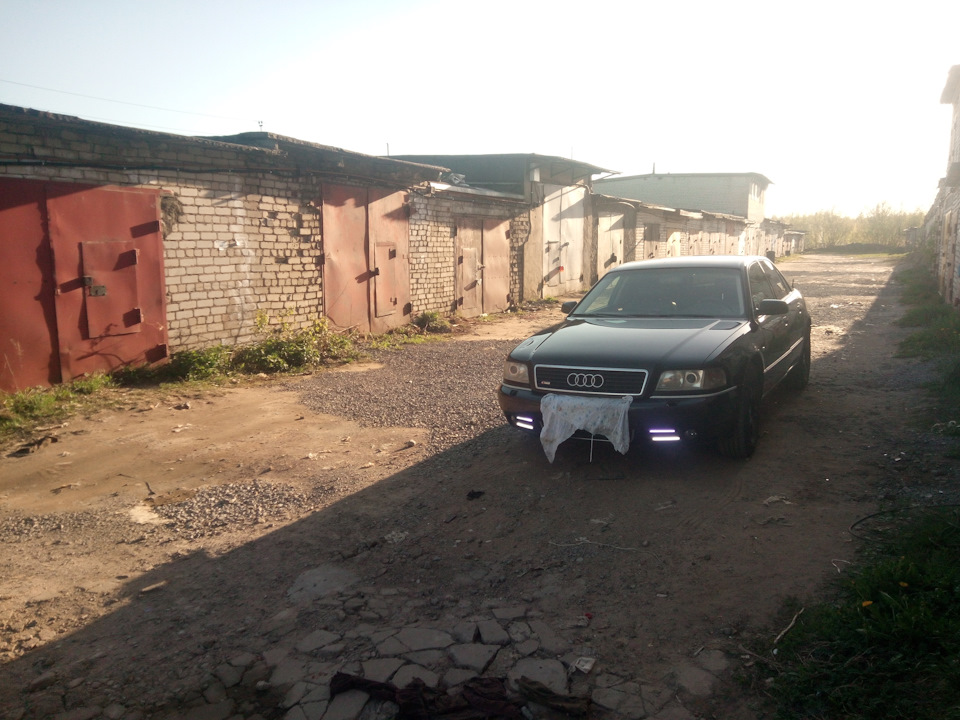 Фото в бортжурнале Audi A8 (D2)