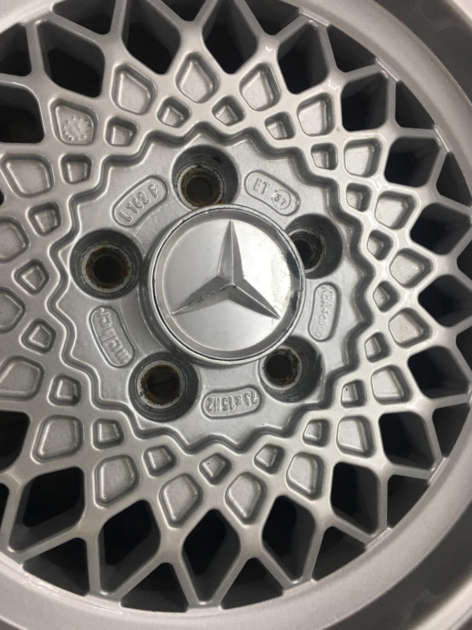 Фото в бортжурнале Mercedes-Benz 190 (W201)