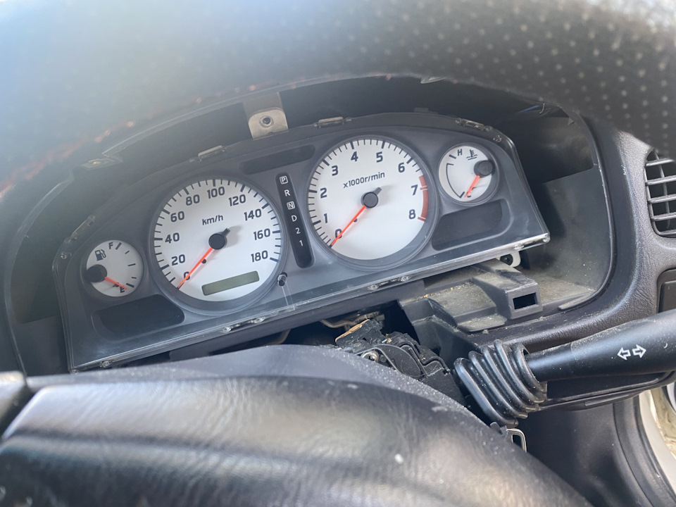 Подключил, проверил. Фишки одинаковые, все встает болт-он👌 — Nissan Wingroad (Y11)