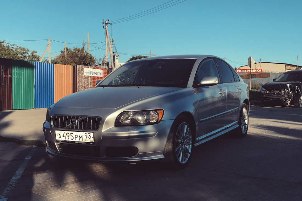 1 — Volvo S40 (2G)