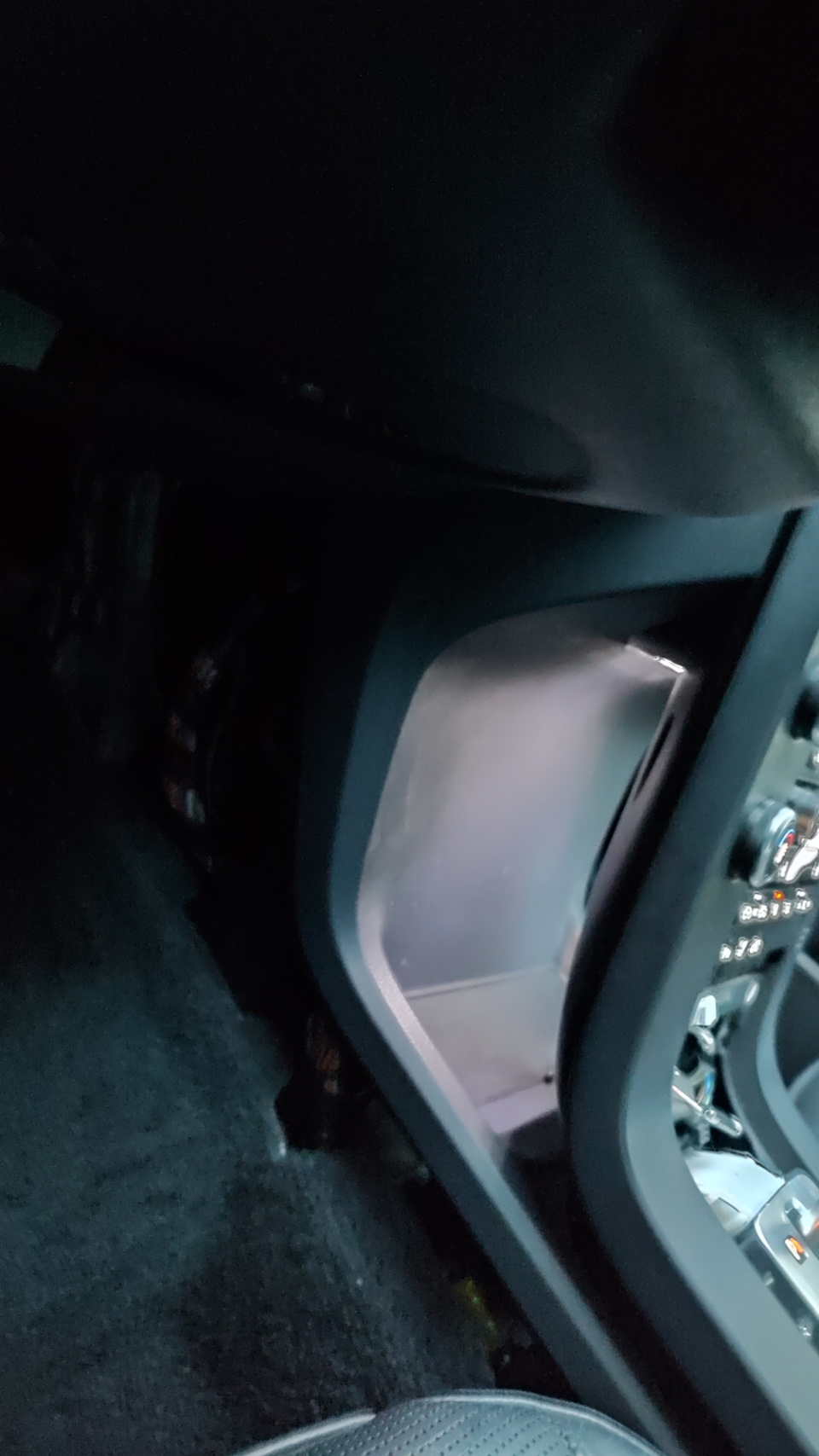 Фото в бортжурнале Volvo S80 (2G)