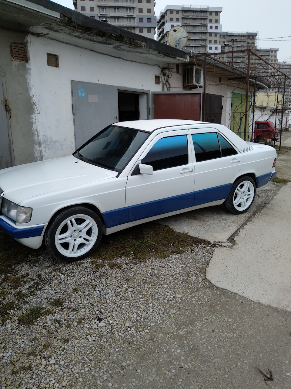 Фото в бортжурнале Mercedes-Benz 190 (W201)