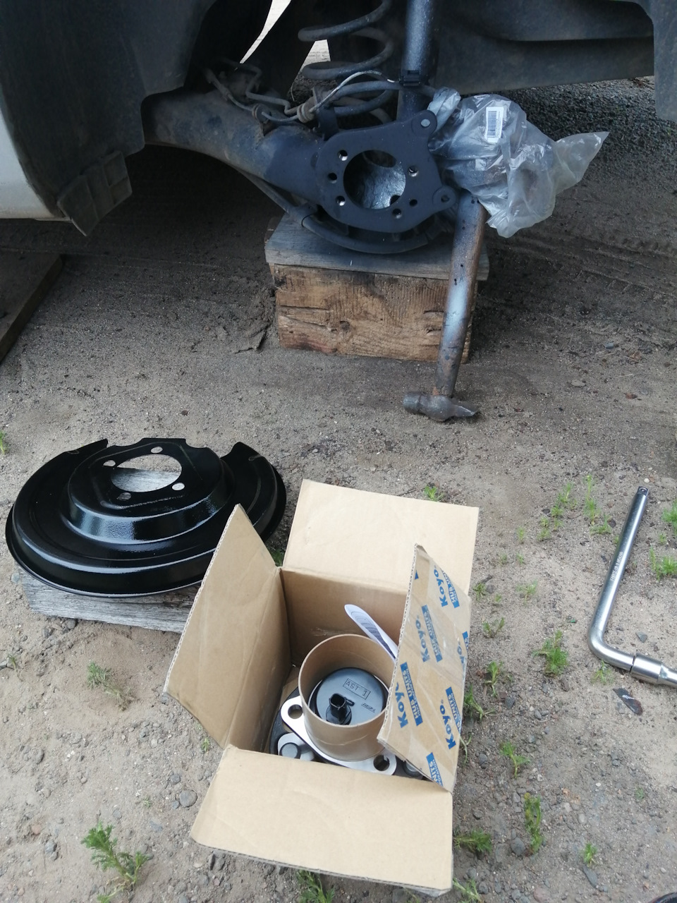 Фото в бортжурнале Toyota Corolla (140/150)