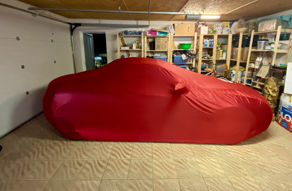 Оригинальный чехол сел как идеальный костюм. — Alfa Romeo Spider (939)