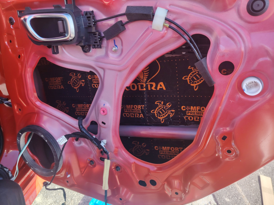 Первый слой. Виброизоляция ComfortMat Cobra — Honda Civic 4D (11G)