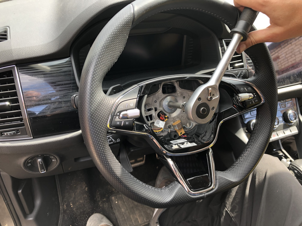 Руль с KLR — Skoda Kodiaq (1G)