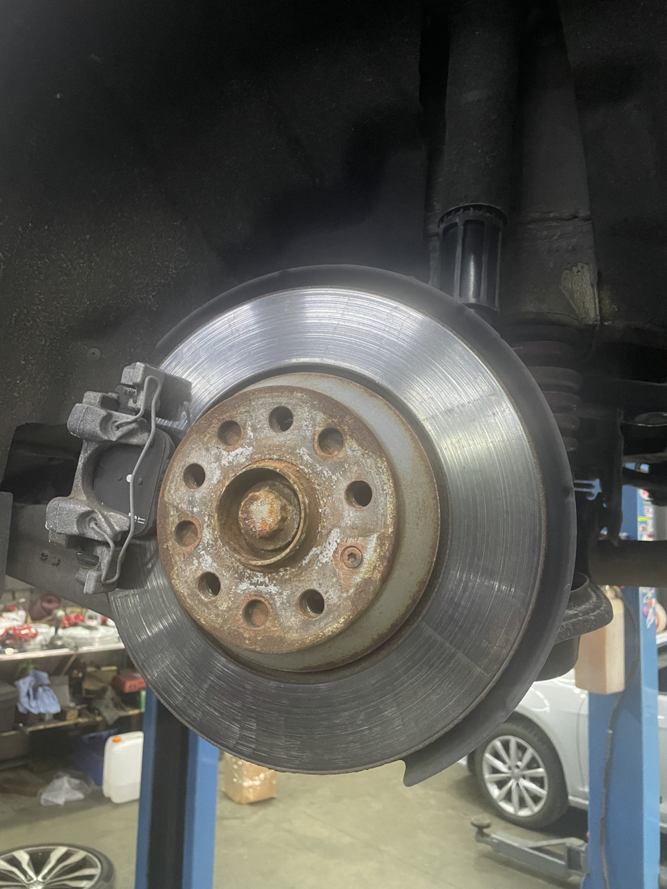 Фото в бортжурнале Volkswagen Tiguan (2G)
