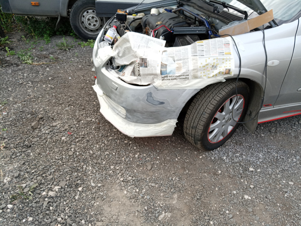 Зачистил, пыльнул грунтом — Nissan Almera II (N16)