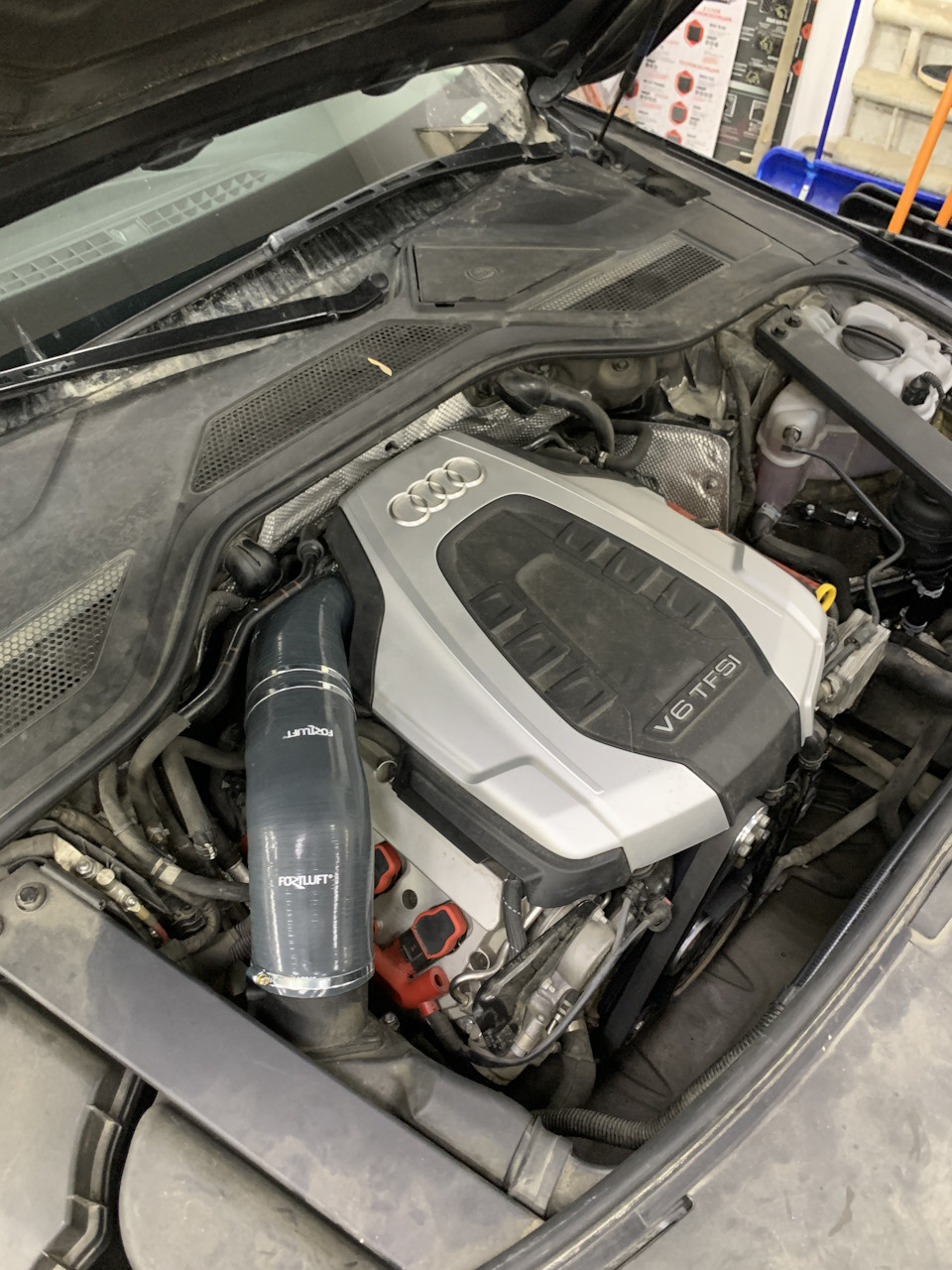 Фото в бортжурнале Audi A8 (D4)