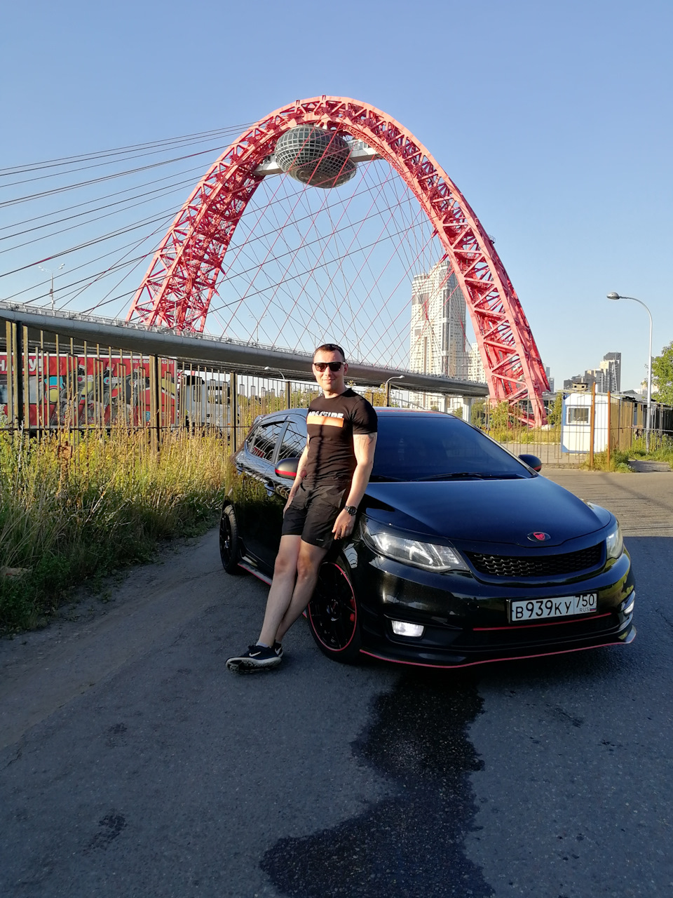Это мы с пчелой на прероде) — KIA Rio 5-door (3G)