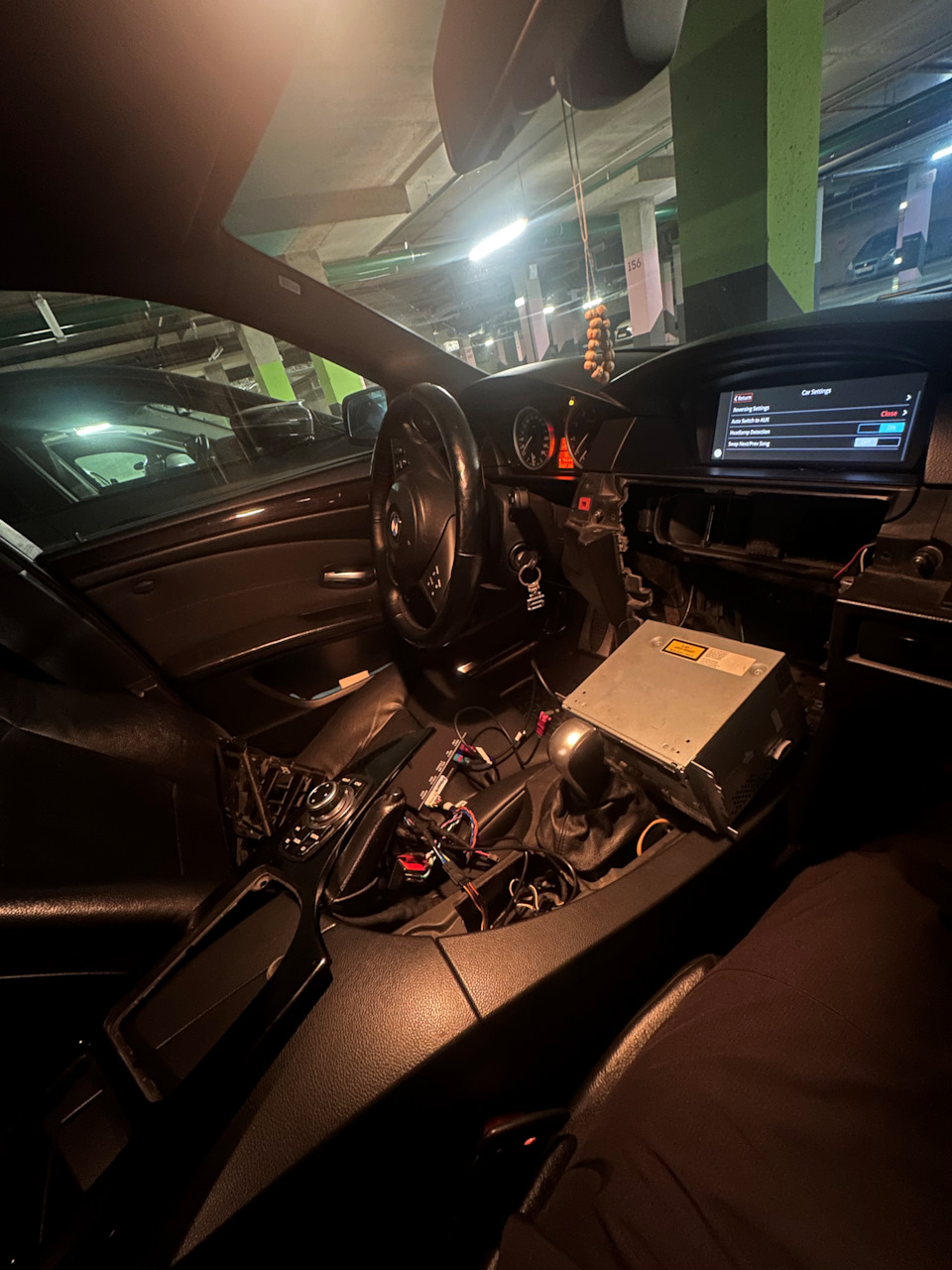 Сначала подключил все и проверил на коленке😁 — BMW 5 series (E60)
