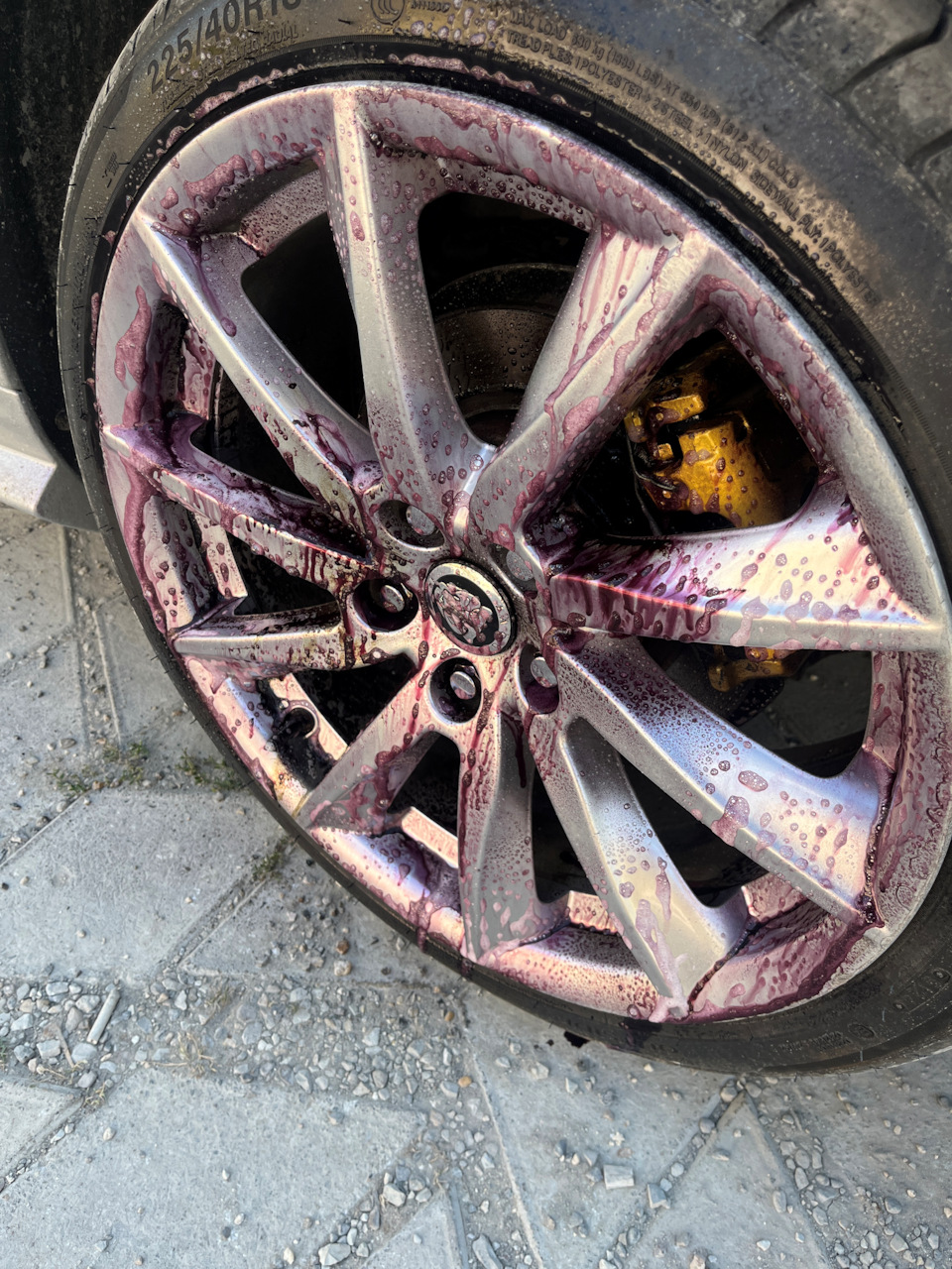 Фото в бортжурнале Volvo S40 (2G)