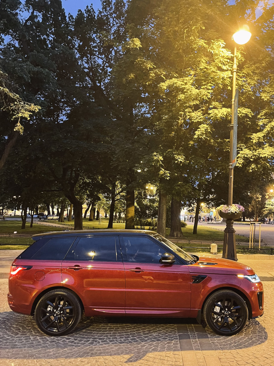 Photo from the logbook Land Rover Range Rover Sport (2G)