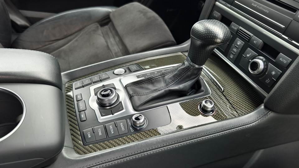 Фото в бортжурнале Audi Q7 (1G)