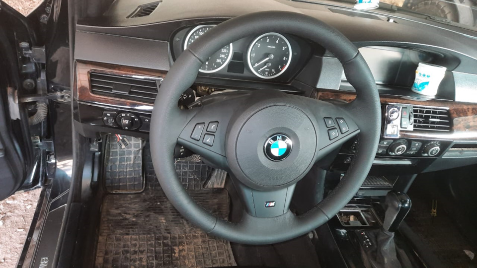 Фото в бортжурнале BMW 5 series (E60)