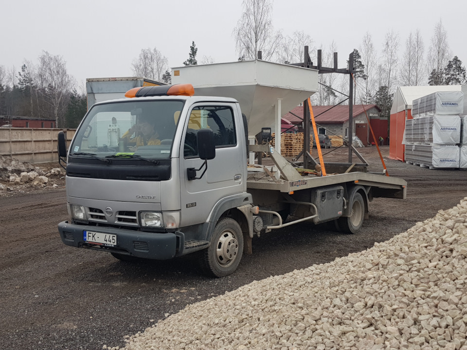Фото в бортжурнале Nissan Cabstar
