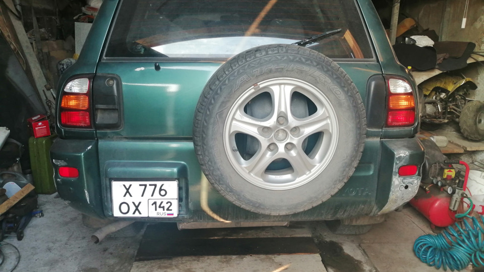 Toyota RAV4 Криворукий