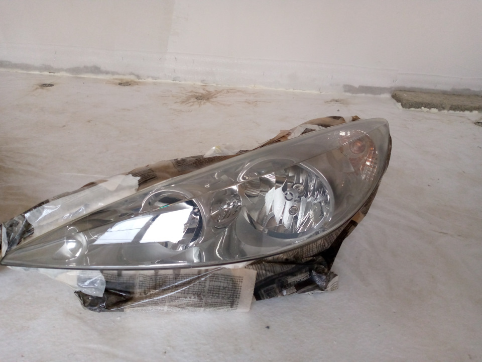 Бомба — Peugeot 207