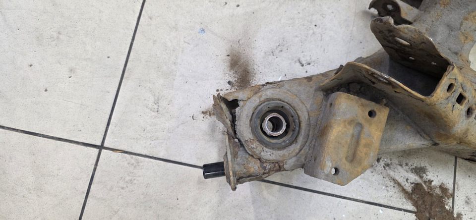 Фото в бортжурнале Nissan Tiida (1G)