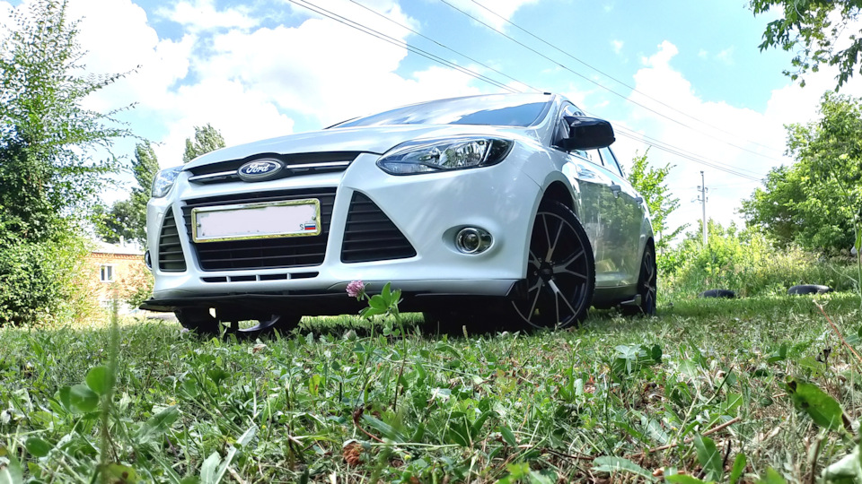 Ford Focus Sedan