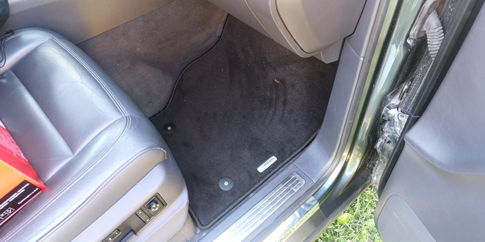 Фото в бортжурнале Volkswagen Touareg (1G)