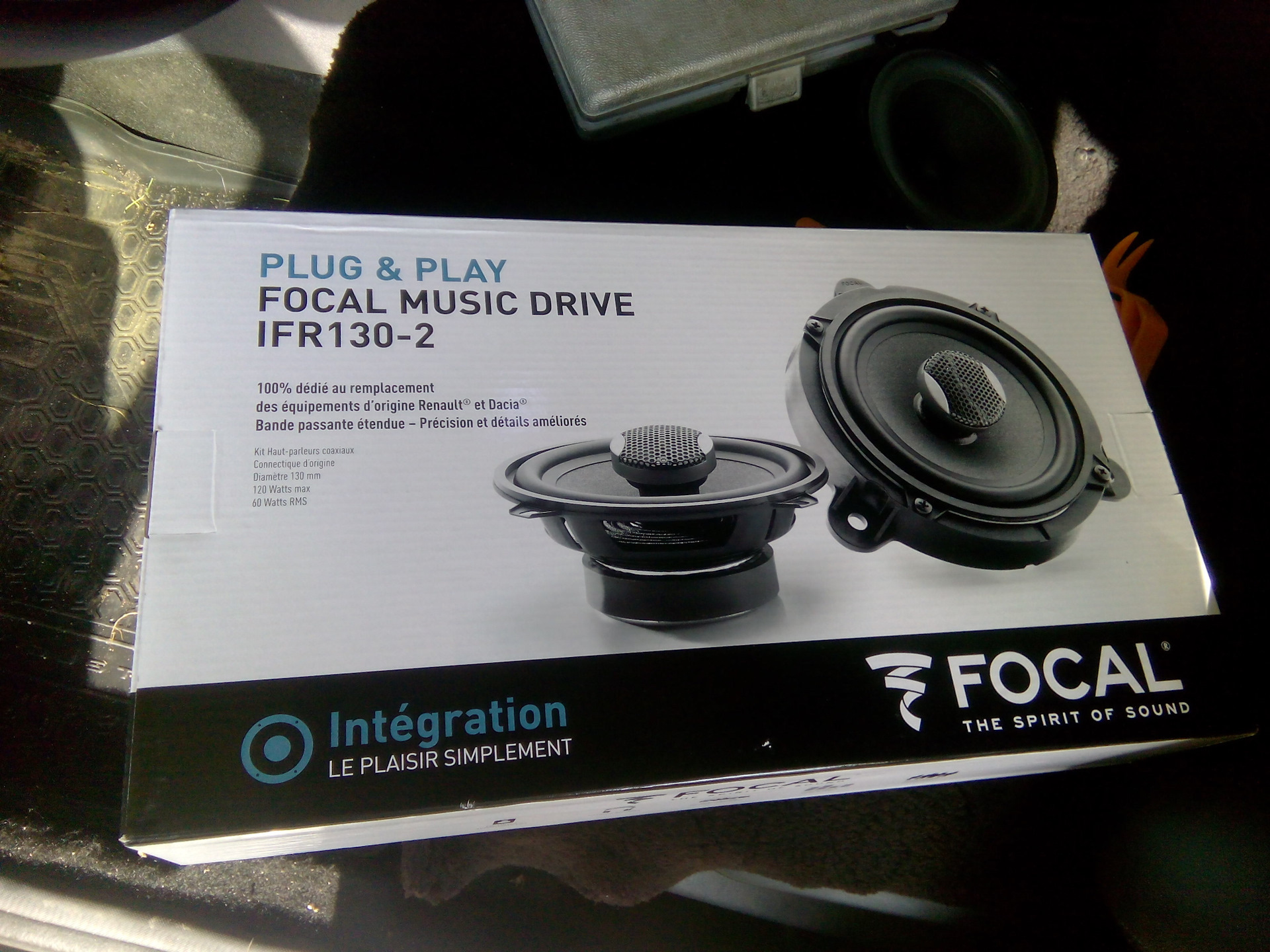 Продаю Focal ifr130-2 и усилок 4ех канальный…возвращаюсь к штатке