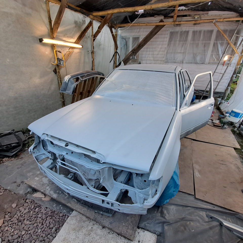 Фото в бортжурнале Mercedes-Benz E-Class (W124)