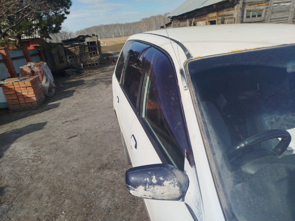 Фото в бортжурнале Nissan Wingroad (Y10)