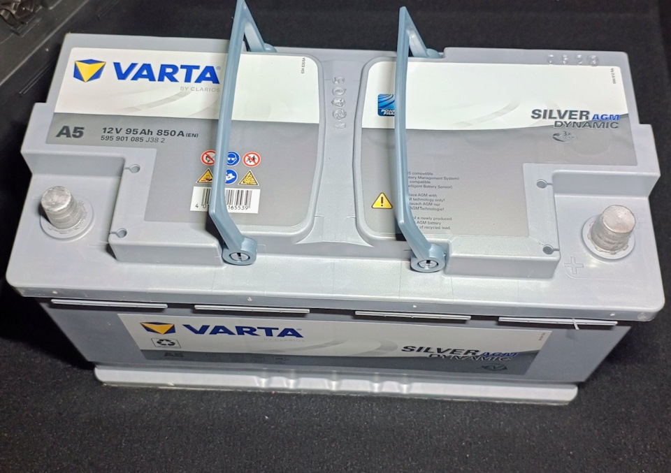 Новая Varta 595901085 Varta A5 AGM Silver Dynamic — Alfa Romeo Giulia (952). Запчасти на фото: 595901085