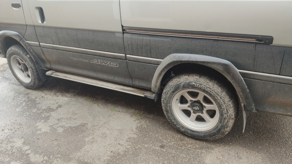 Фото в бортжурнале Toyota HiAce (H100)