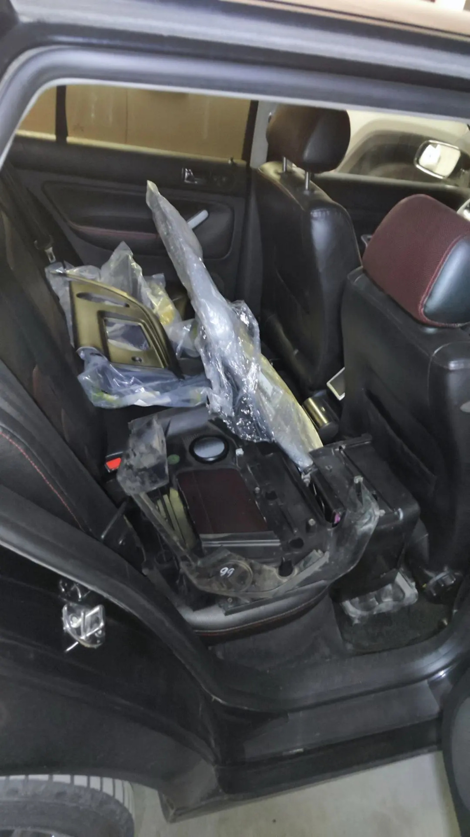 Текущие ништяки и немного спойлеров — Volkswagen Golf Mk4