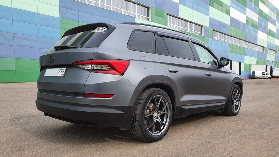 Skoda Kodiaq Бодрый трактор