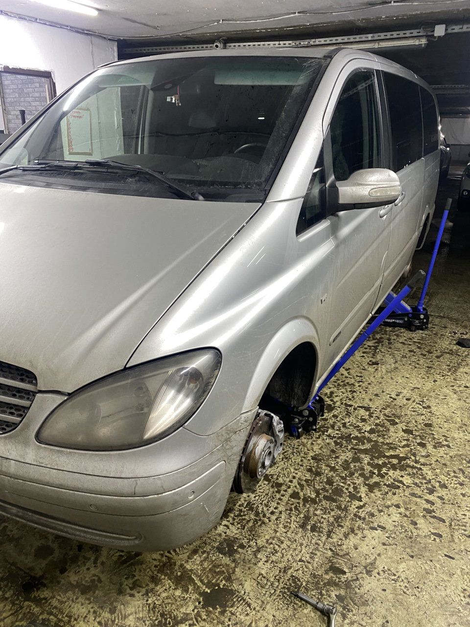 Фото в бортжурнале Mercedes-Benz Viano (W639)