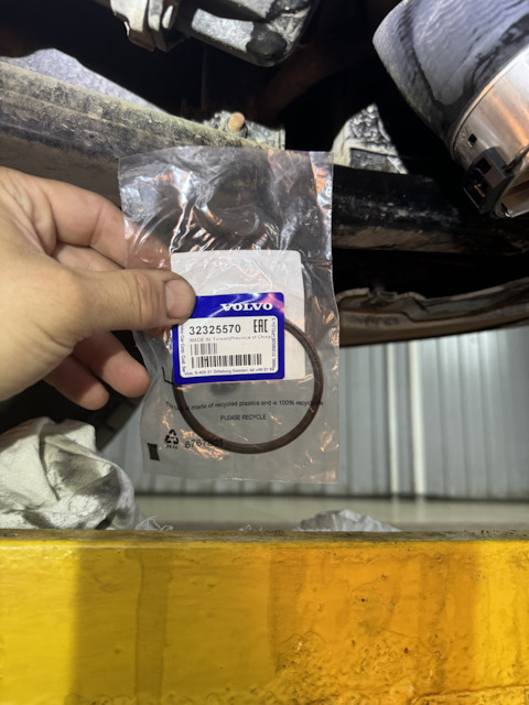 32325570 Уплотнительное кольцо Volvo | Запчасти на DRIVE2