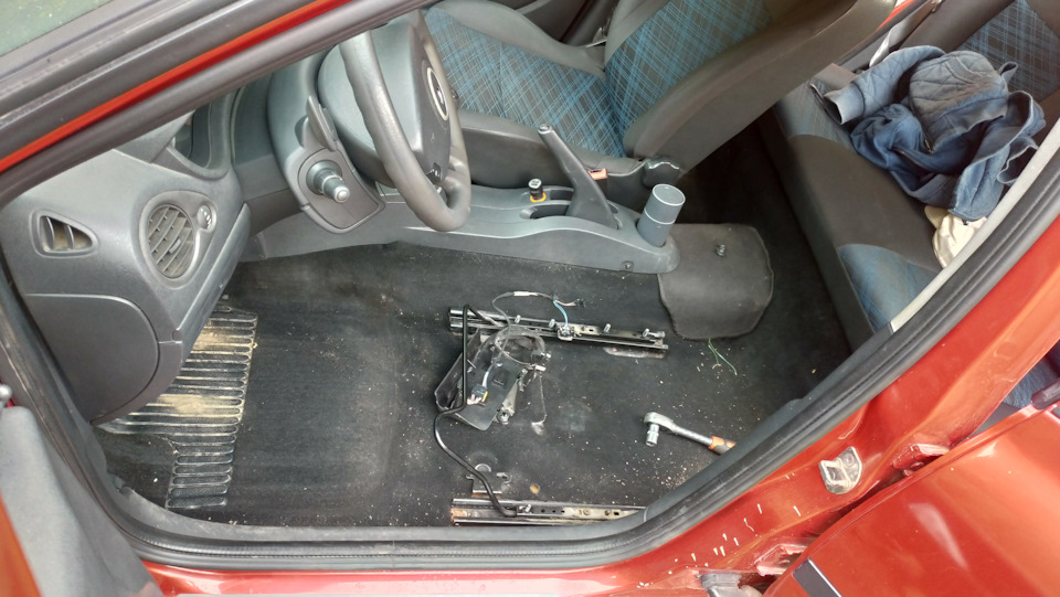 . — Renault Clio III