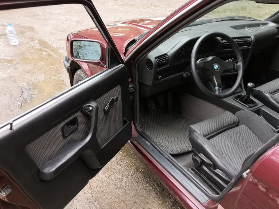 Фото в бортжурнале BMW 3 series (E30)