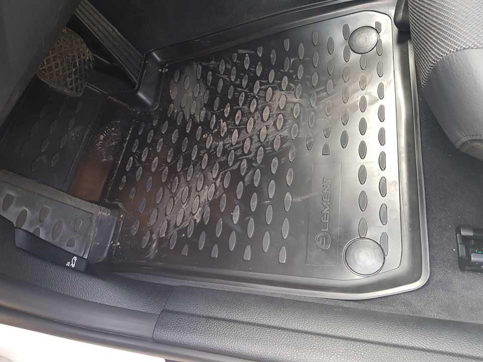 Photo from the logbook BMW 3 series (F30)