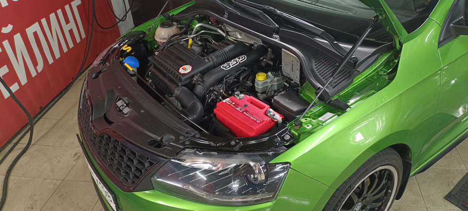 Фото в бортжурнале Skoda Rapid (1G)