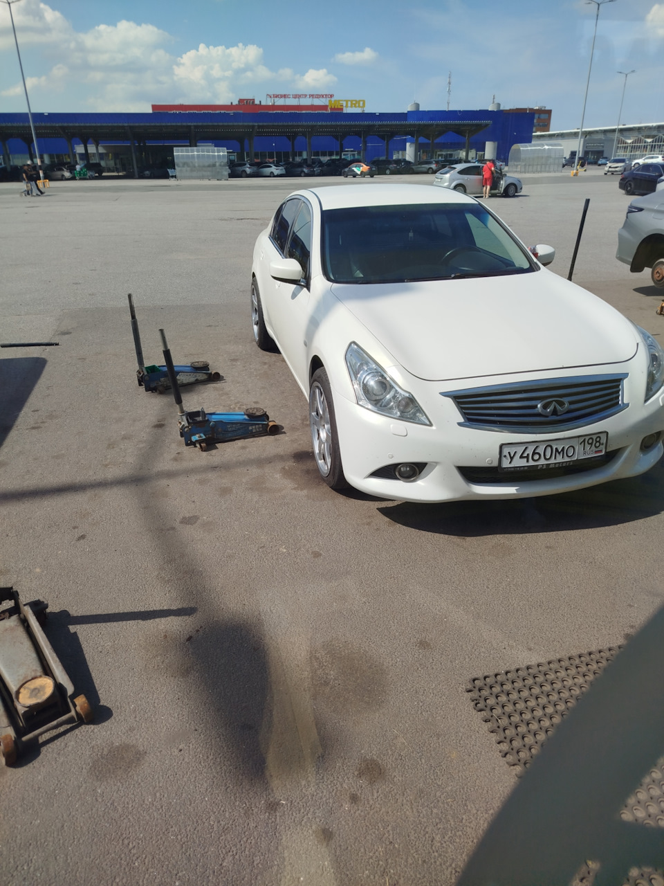 Фото в бортжурнале Infiniti G37