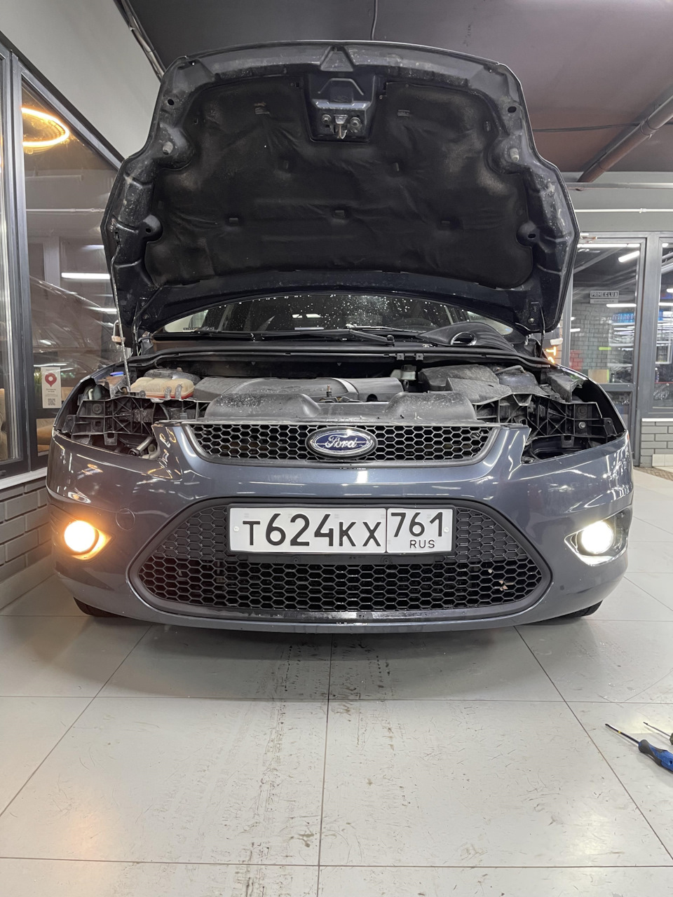 Фото в бортжурнале Ford Focus Wagon II. Запчасти на фото: T624K